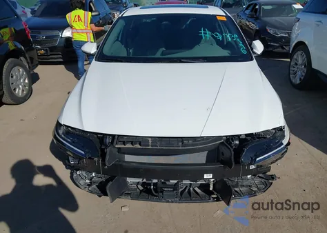 2025 Hyundai Elantra Sel Convenience z USA, uszkodzony, nr VIN KMHLS4DG7SU951650